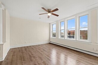 49 Leonard St in Jersey City, NJ - Building Photo - Building Photo