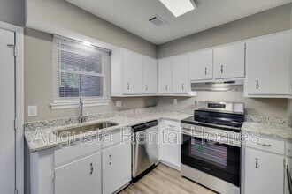 310 W Buena Vista Ave in North Augusta, SC - Building Photo - Building Photo