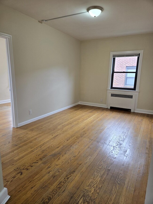 65 Henry Ave in Palisades Park, NJ - Building Photo - Building Photo