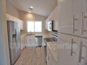 631 E Arizona Ave in Buckeye, AZ - Building Photo - Building Photo