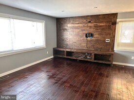 6406 Wilcox Ct in Alexandria, VA - Building Photo