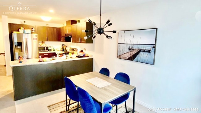 135 Hardcastle Dr in Cambridge, ON - Building Photo - Building Photo