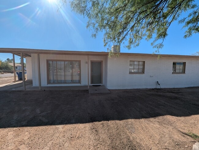 5034 E 17th St in Tucson, AZ - Building Photo - Building Photo