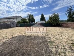 2685 G St in Springfield, OR - Foto de edificio - Building Photo