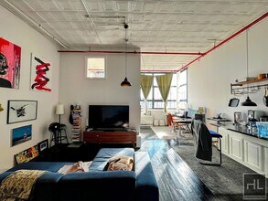 248 McKibbin St in Brooklyn, NY - Foto de edificio - Building Photo