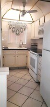 250 Layne Blvd in Hallandale Beach, FL - Building Photo - Building Photo