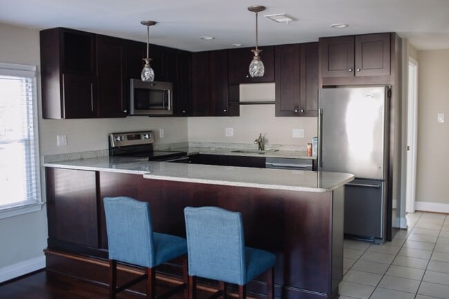 92 N Bedford St in Arlington, VA - Foto de edificio - Building Photo