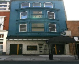 131 S 13th St in Philadelphia, PA - Building Photo - Building Photo