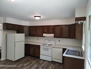 1 N High St in Ballston Spa, NY - Building Photo - Building Photo
