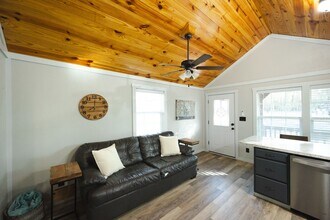 13574 FM14 in Tyler, TX - Building Photo - Building Photo