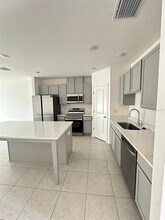 32132 Eastern Redbud Br in San Antonio, FL - Building Photo - Building Photo