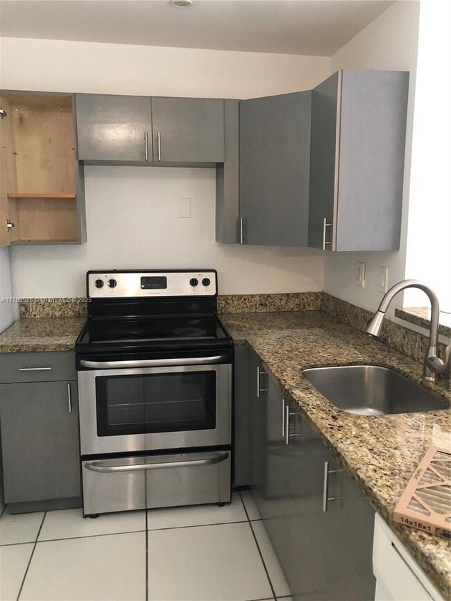 12035 NE 2nd Ave in North Miami, FL - Building Photo - Building Photo