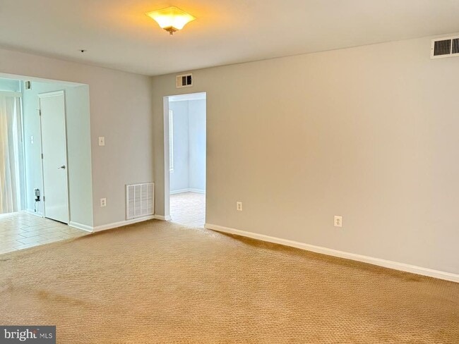 2517 McVeary Ct in Silver Spring, MD - Building Photo - Building Photo