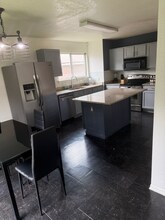 8211 Steep Valley in Converse, TX - Building Photo - Building Photo