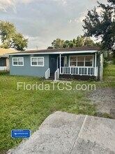4910 Huppel Ave in Orlando, FL - Building Photo - Building Photo
