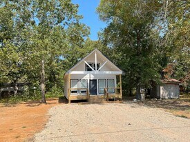 220 St Croix Dr in Pointblank, TX - Building Photo