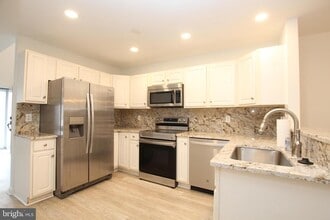 117 Lakeside Dr in Lewes, DE - Building Photo - Building Photo