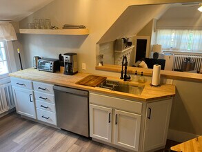 449 Richmond Ave-Unit -4 in Buffalo, NY - Building Photo - Building Photo