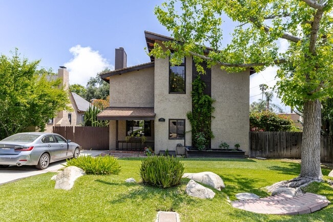 property at 1542 Pepper Dr