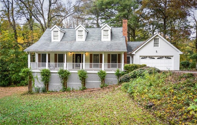 property at 1812 Lake Lucerne Dr SW