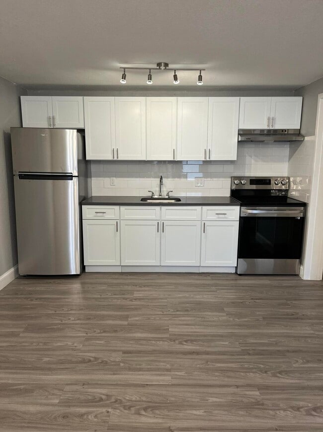 2357 Greengate Cir in West Palm Beach, FL - Building Photo - Building Photo