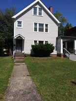 3231 Sycamore Rd, Unit Upper