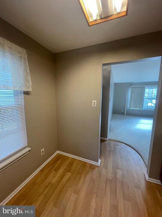 5207A Adelaide Dr in Mount Laurel, NJ - Building Photo