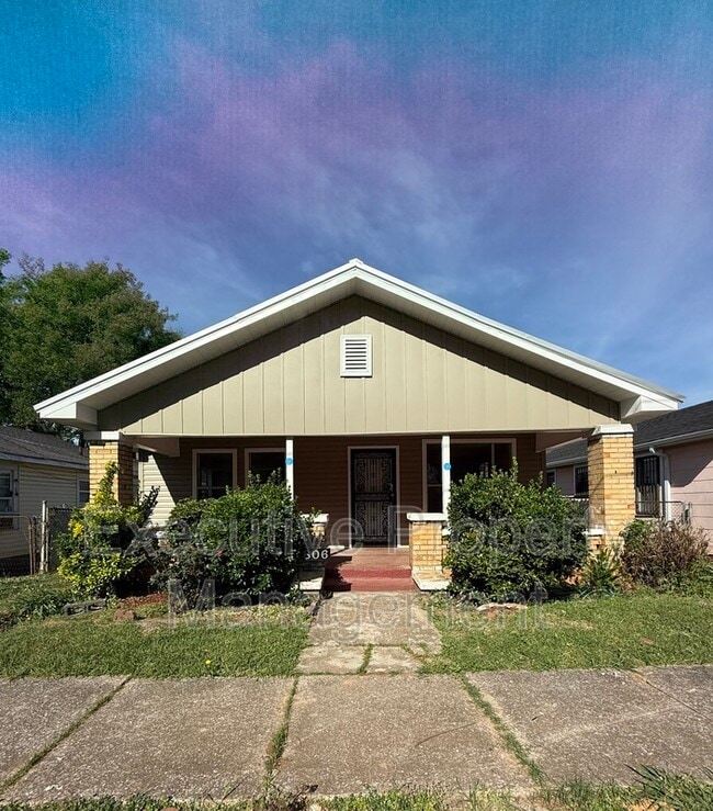 property at 806 Gamma St S