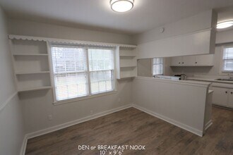 1648 Ivy Rd in Memphis, TN - Building Photo - Building Photo