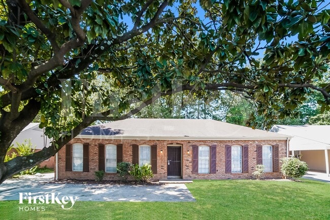 property at 3381 S Mendenhall Rd