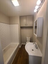 318 Main St, Unit #2 322.5 Main in Paris, KY - Foto de edificio - Building Photo