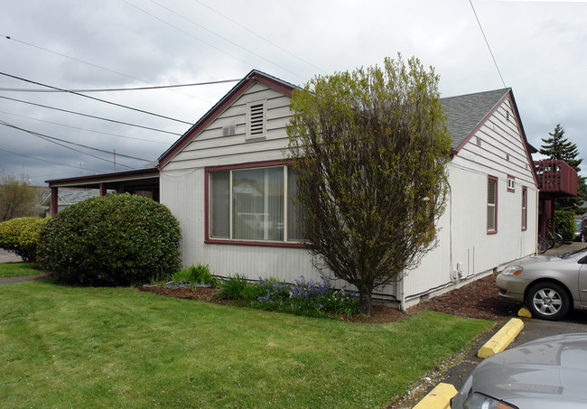 1855 Oak in Eugene, OR - Building Photo - Building Photo