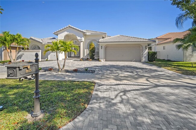 805 Bayside Ln in Weston, FL - Building Photo - Building Photo