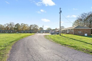 760 Bancroft Cir in Clarksville, TN - Building Photo