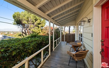 11622 Sunshine Terrace in Los Angeles, CA - Building Photo - Building Photo