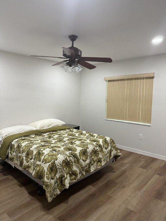 2179 Timber Lodge Ln in Spring Hill, FL - Foto de edificio