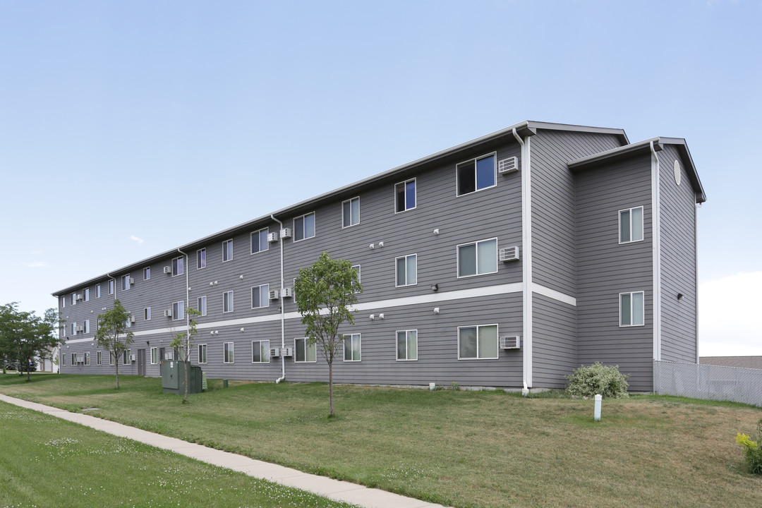 Harper Point Apartments in Sioux Falls, SD - Foto de edificio