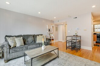 7425 N Sheridan Rd in Chicago, IL - Building Photo - Building Photo