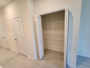 4577 Small Creek Rd in Kissimmee, FL - Building Photo - Building Photo
