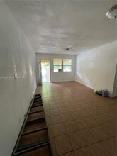 1170 NE 149th St in North Miami, FL - Building Photo - Building Photo