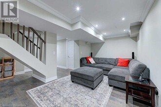 131 Spring Creek Dr in Waterdown, ON - Building Photo - Building Photo