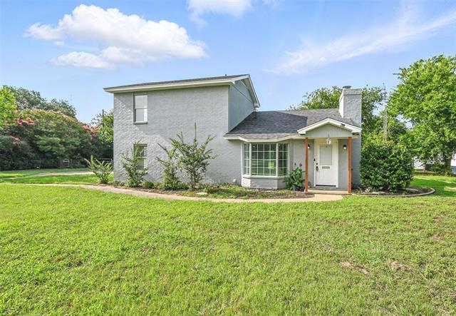 3517 Sparks Ln in Crowley, TX - Building Photo