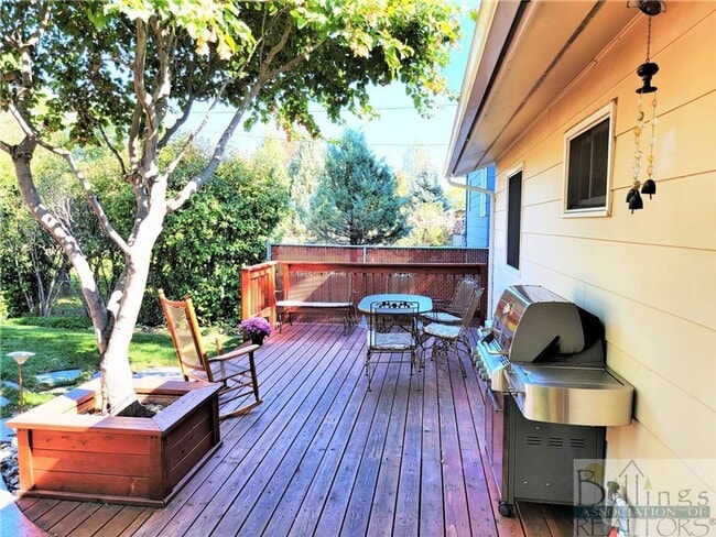 property at 3133 Beech Ave