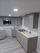 317 W Main St in Middleville, MI - Building Photo