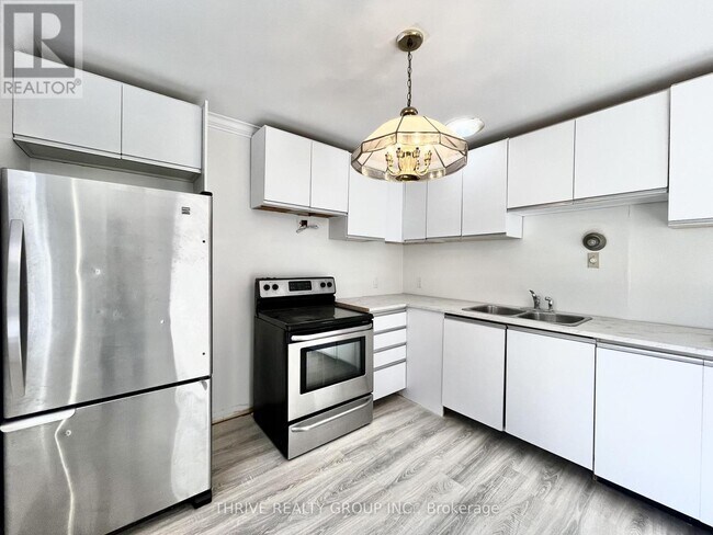 120 Hawthorne Rd in London, ON - Building Photo - Building Photo