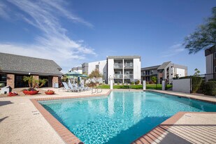 Waterstone in Mesa, AZ - Building Photo