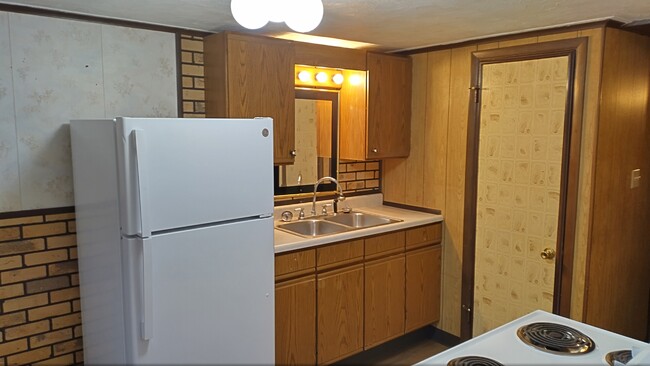 812 1/2 E Kimberly Ave, Unit 812.5 in Kimberly, WI - Foto de edificio - Building Photo