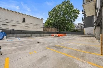 134 Erasmus St in Brooklyn, NY - Foto de edificio - Building Photo