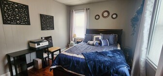 84 Bristow St, Unit #1 in Saugus, MA - Building Photo