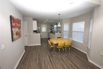 6107 Langham St in Austin, TX - Building Photo - Building Photo